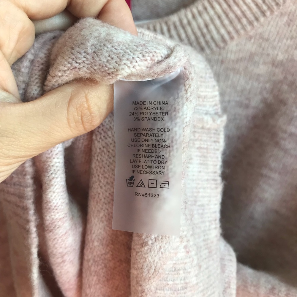 NEW VINCE CAMUTO• softest pastel pink sweater - Picture 4 of 5